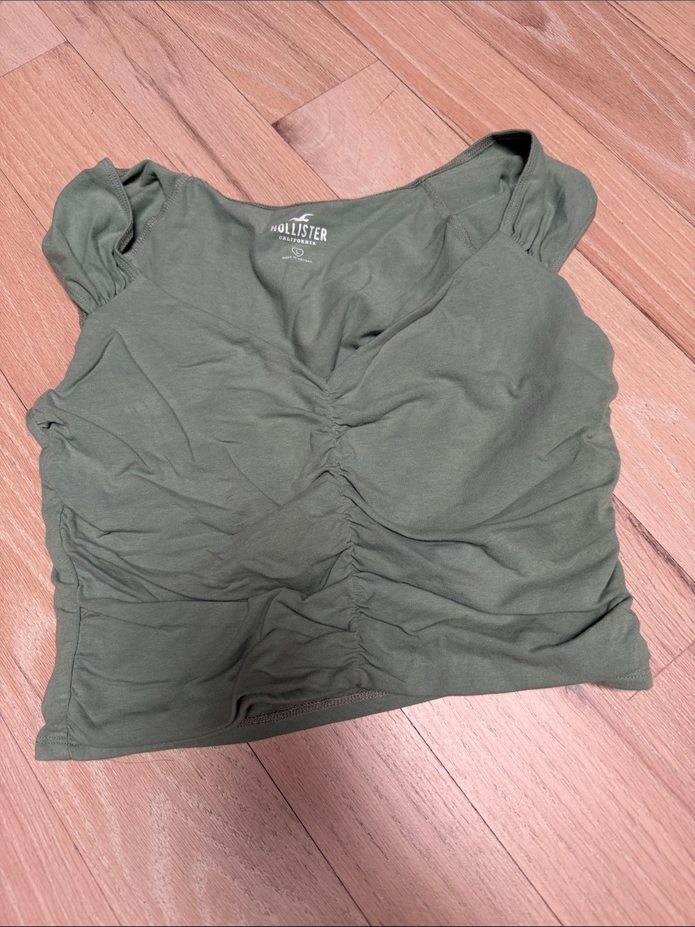 Hollister Green Ruched Scoop Crop Top, size large